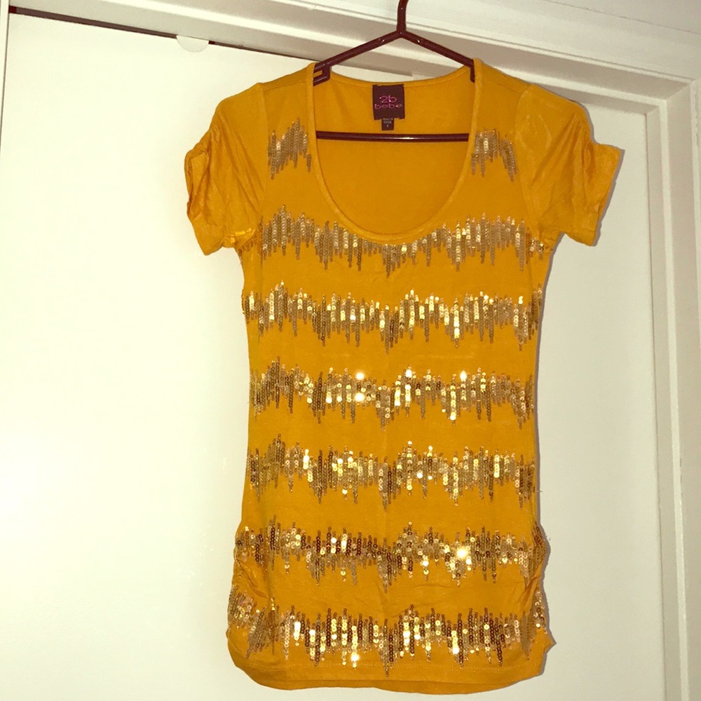 2b bebe T-shirt Size S